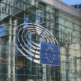 Parlamento Europeu aprova novas regras do mundo digital