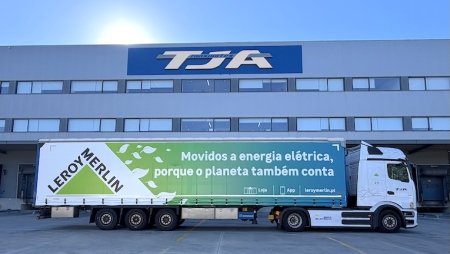 Leroy Merlin acelera transição energética na logística com o seu primeiro veículo pesado 100% elétrico
