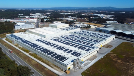 Revigrés inaugura central fotovoltaica responsável por 20% do seu consumo