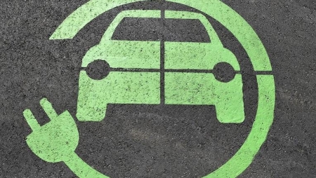 2023: poupança de emissões com mobilidade elétrica aumentou 93%