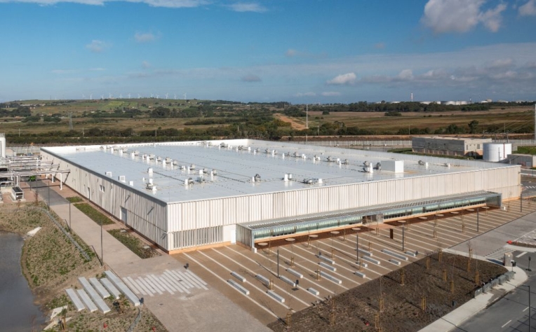 “Para ter sucesso na nova era da IA, os data centers precisam de otimizar a capacidade e eficiência da energia”