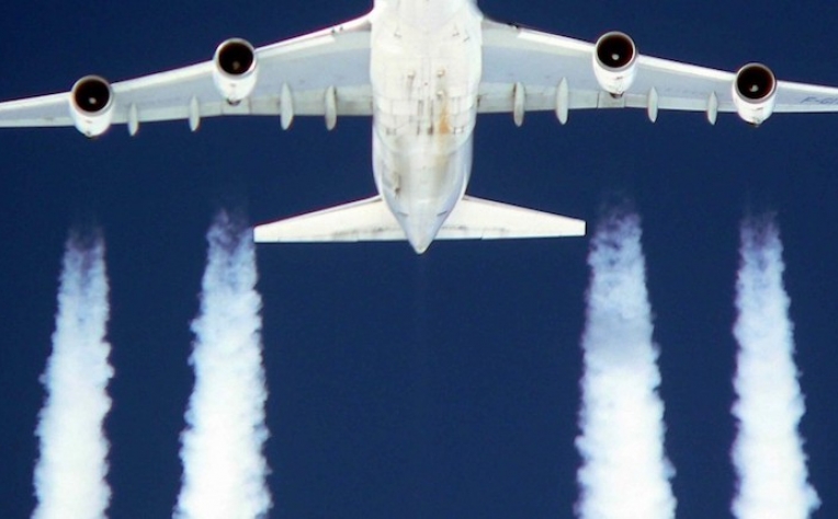 Tempo urge para acelerar a produção de combustíveis de aviação sustentáveis, com metas para atingir até 2030