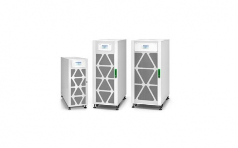 Schneider Electric amplia gama Easy UPS 3M
