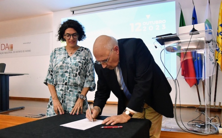 Tecido industrial de Aveiro desenvolve Comunidades de Energia no distrito