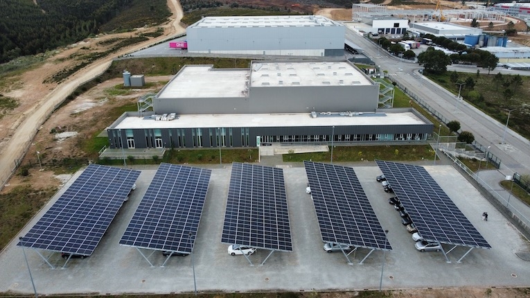 Empresa farmacêutica poupa 30% em energia com autoconsumo