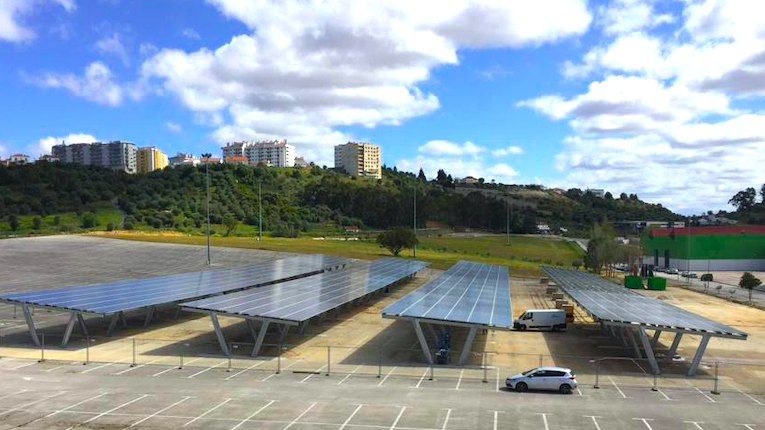 Concluída uma das maiores instalações solares em Carpark do país