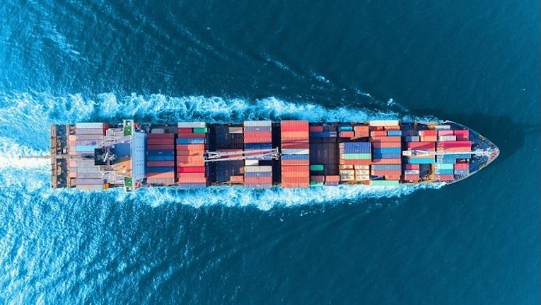 Mercado de transporte marítimo verde poderá atingir 10 mil milhões de dólares até 2030
