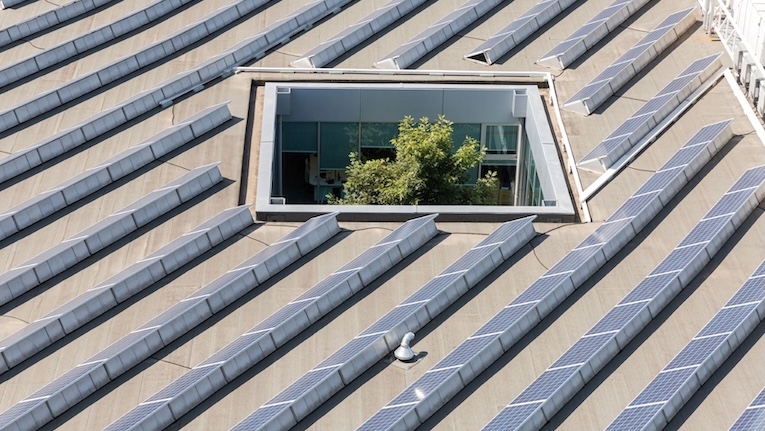 Sonae acelera descarbonização com redução de 25% das emissões e reforço das energias renováveis
