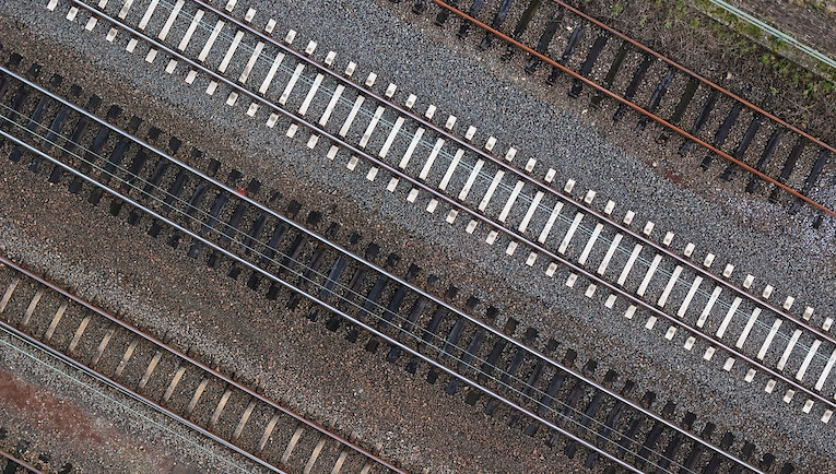 Indra distinguida na área ferroviária